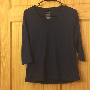 Quarter sleeve woman’s petite medium shirt